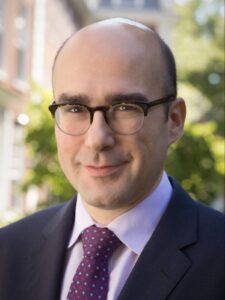 headshot of Antonio Moreno