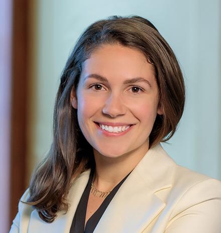 Headshot of Elisabeth Paulson